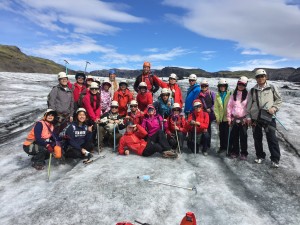 Glacier walk tour 冰川徒步
